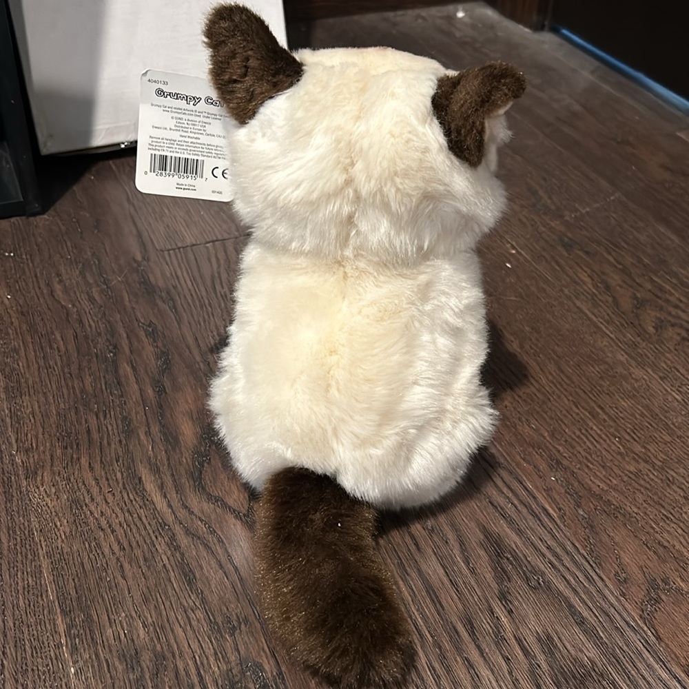 Grumpy cat plush - Picture 2 of 2
